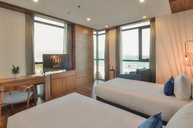 Twin Beach Front Oasis