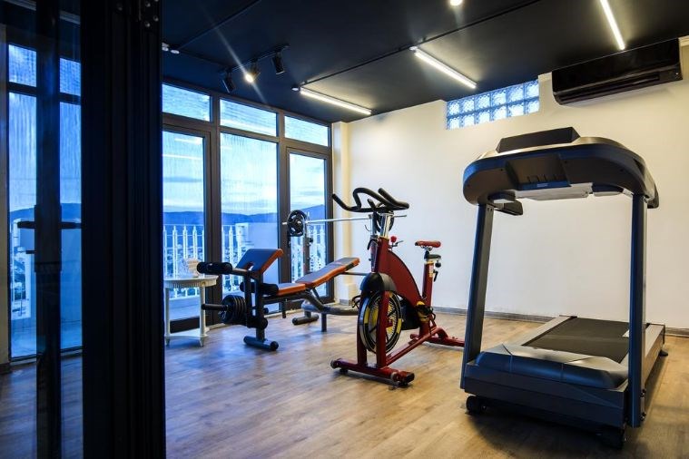 IBIZA RIVERFRONT HOTEL