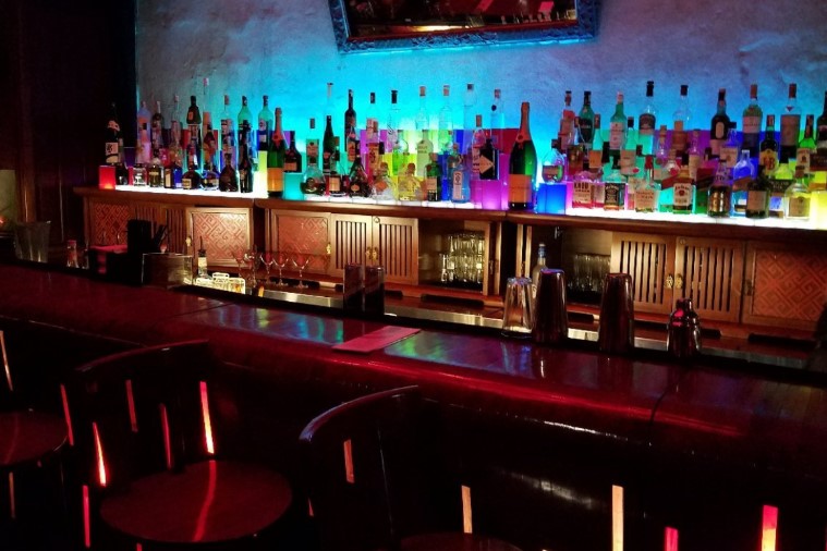 cocktail bar