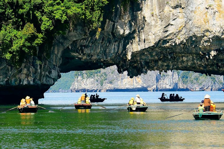 Tour Hanoi - Halong - Danang - Hoian - Hue - CanTho - SaiGon