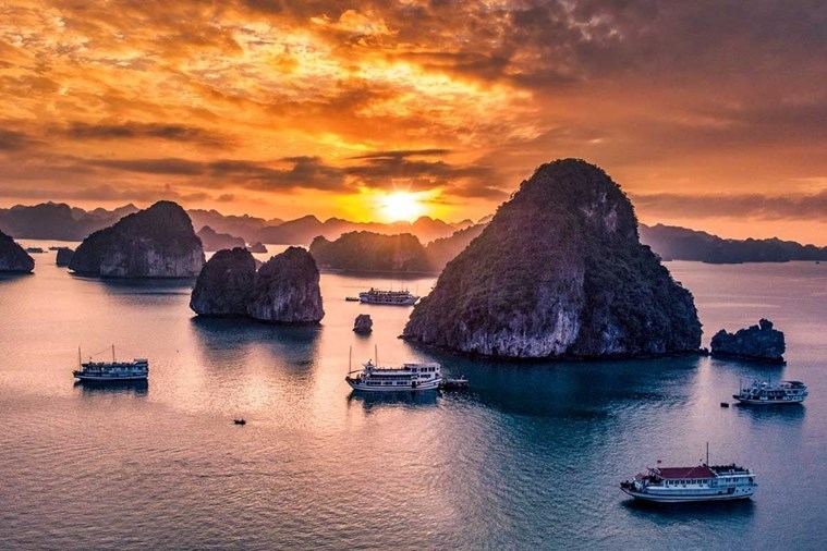 Tour Hanoi - Halong - Danang - Hoian - Hue - CanTho - SaiGon