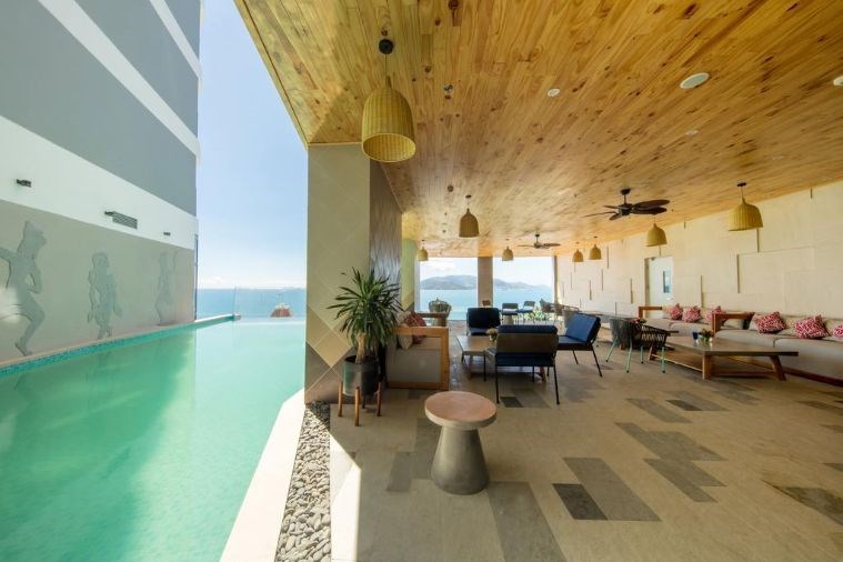 [Eastin Grand Hotel Nha Trang] Combo 2N1Đ - Đêm lưu trú + Ăn sáng