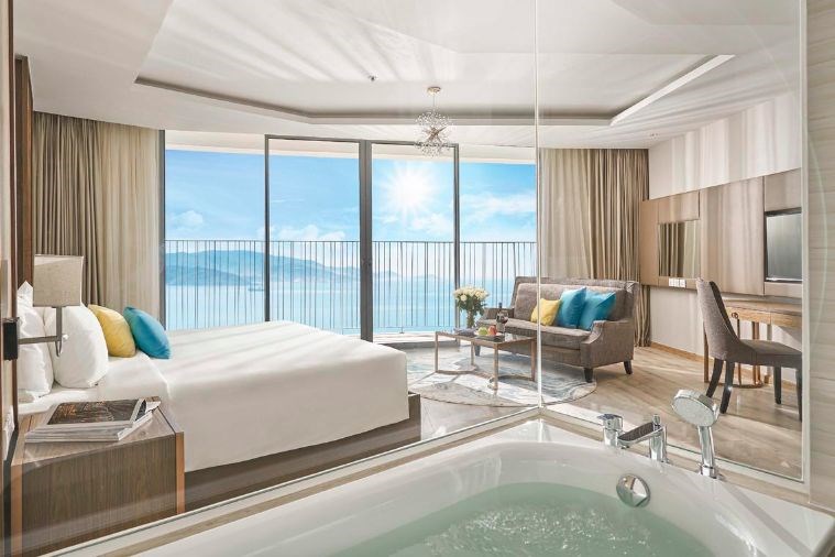 [Eastin Grand Hotel Nha Trang] Combo 2N1Đ - Đêm lưu trú + Ăn sáng